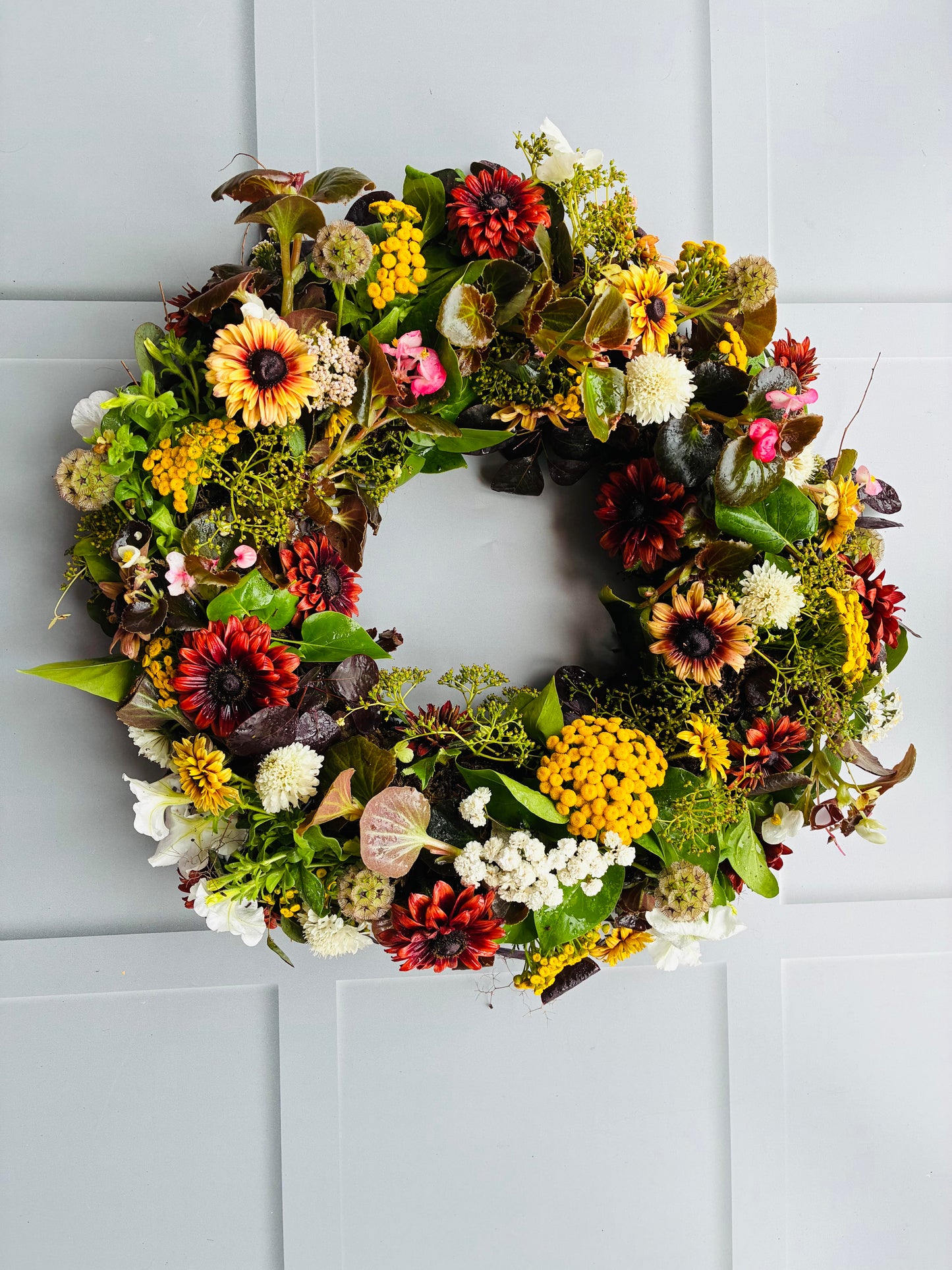Farewell living wreaths